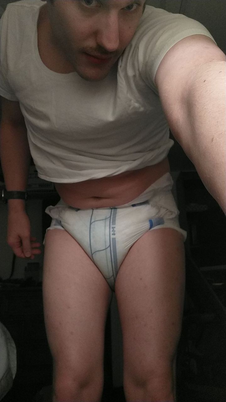 <p>Wearing a very full Abena Abri-form diaper. Gifted to @diaperedbutt.</p>