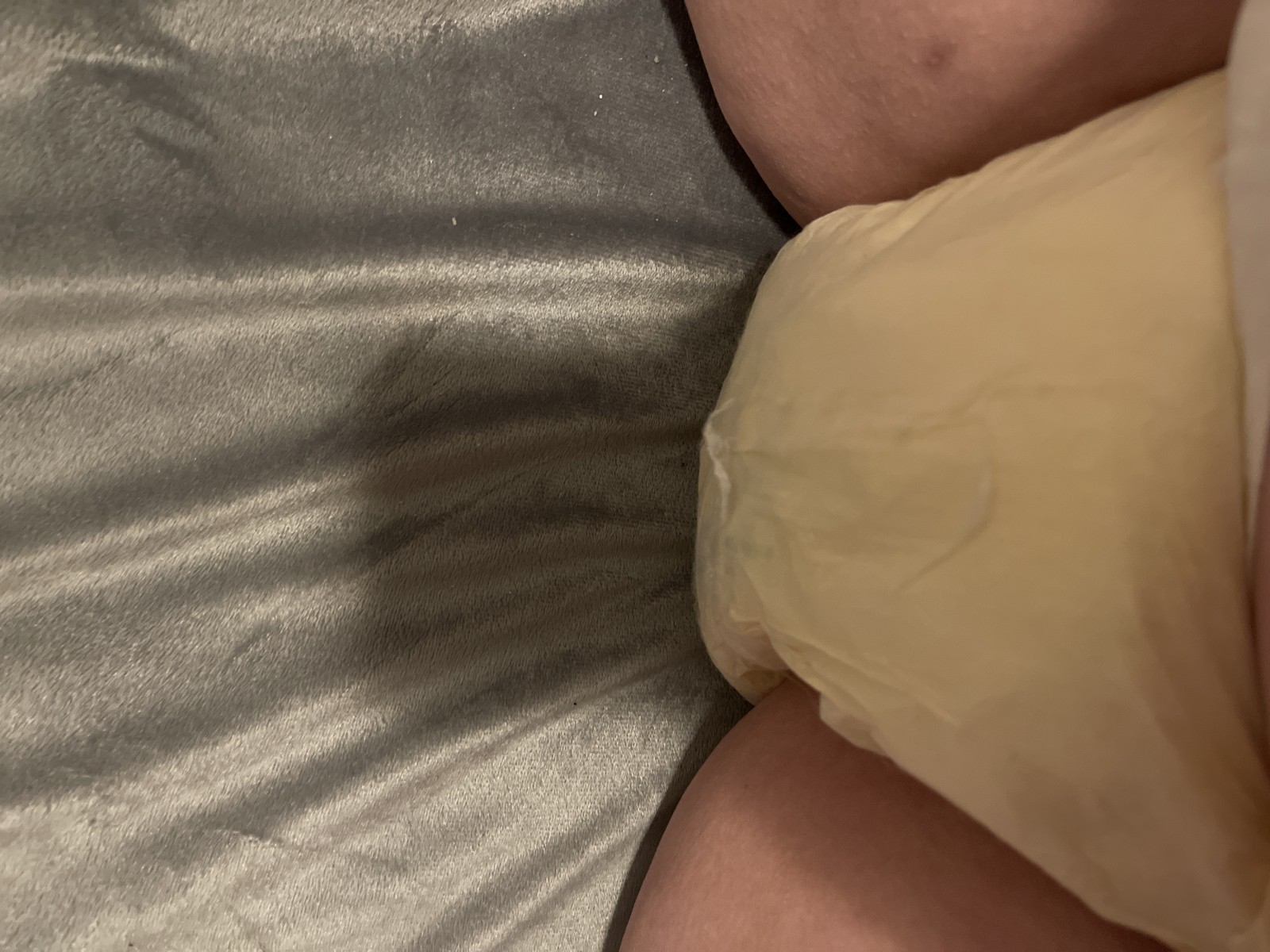 <p>Wet and full diaper</p>