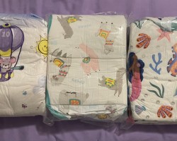 Got some diaper samples to try. I wonder what it will feel like to have them on. One pair is rating at 11 liters. I'm sure that will be nice and heavy by the time I take it off. The others are rated for 8.5 liters.