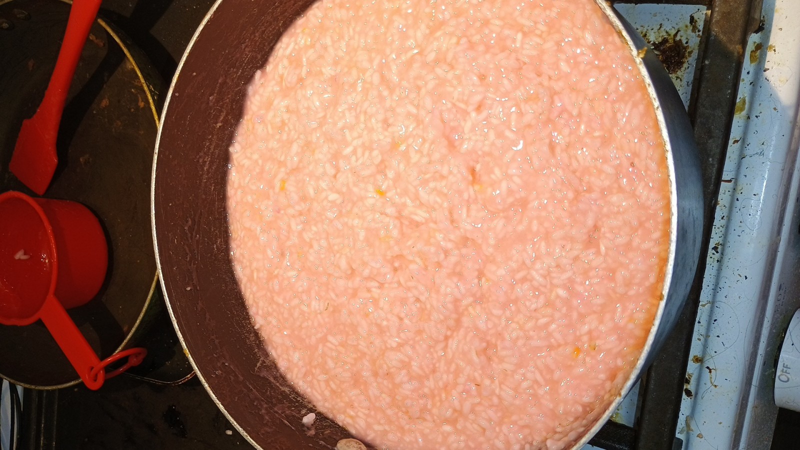 <p>It's so pretty  I love this color and the rice tastes yummy too. It's finishing setting up right now. Later I will be adding peaches as it was requested by my older sister ☺️</p>