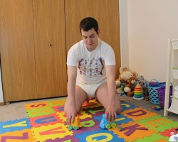 Baby Gus in a Bambino diaper.https://www.4ab.me/