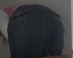is my diaper showing?