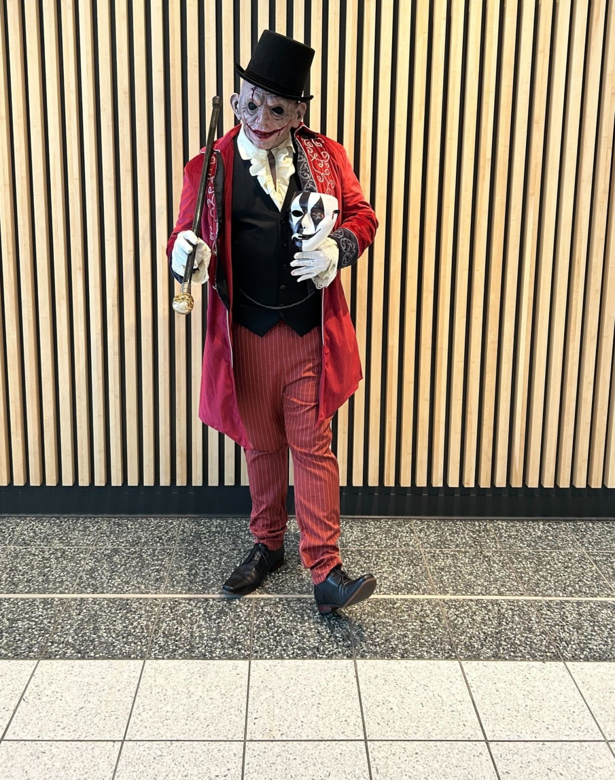 <p>2025 halloween attire</p>