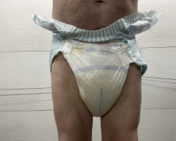 Just loaded a baby parade soaking wet diaper