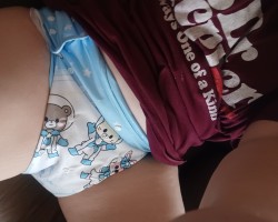 My diaper cover :3 I love it so much. I've got such a soaked diapee underneath this