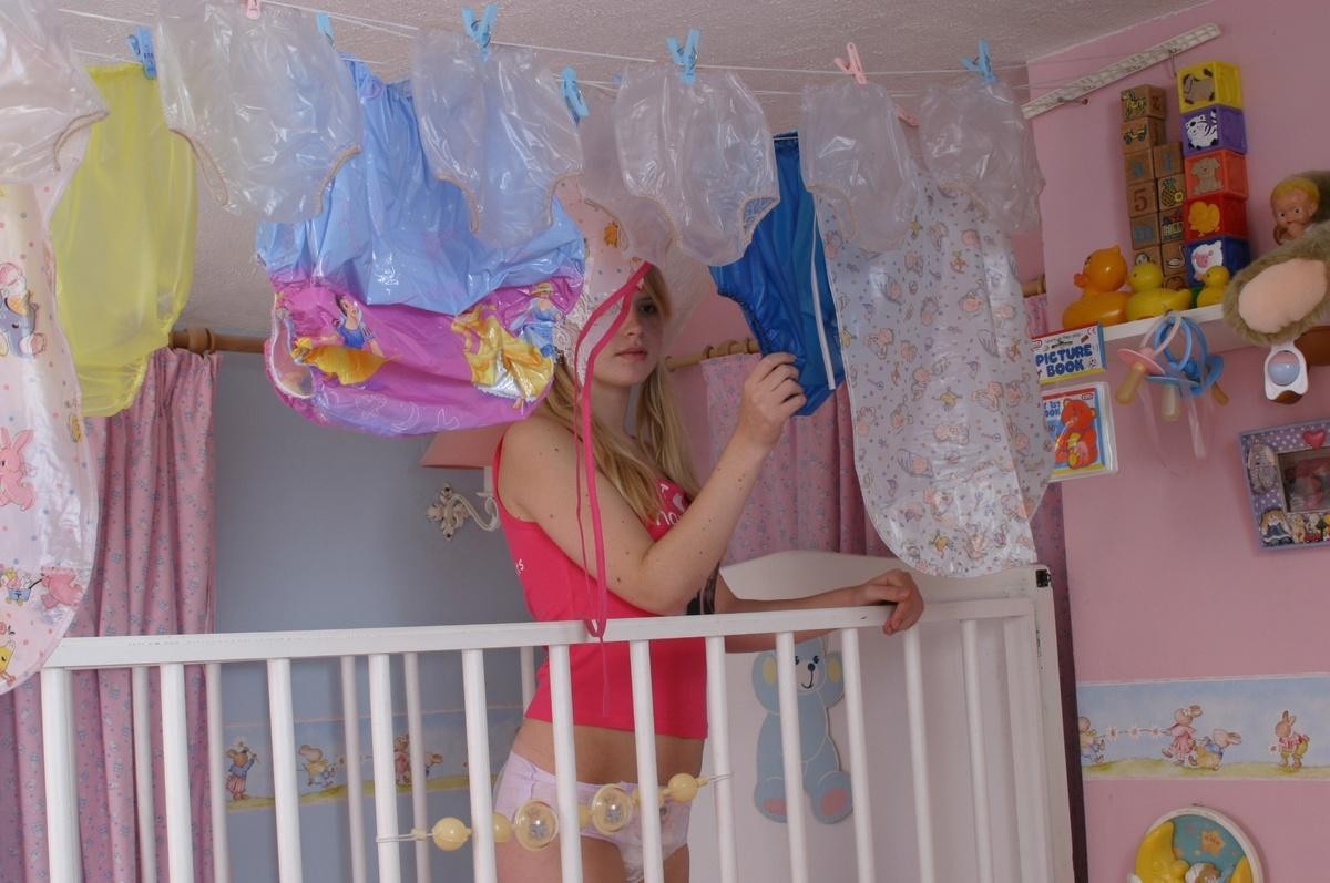 <p>The only acceptable panties are plastic panties!</p><p><a target="_blank" rel="nofollow" href="https://bit.ly/DDscribe">https://bit.ly/DDscribe</a></p>