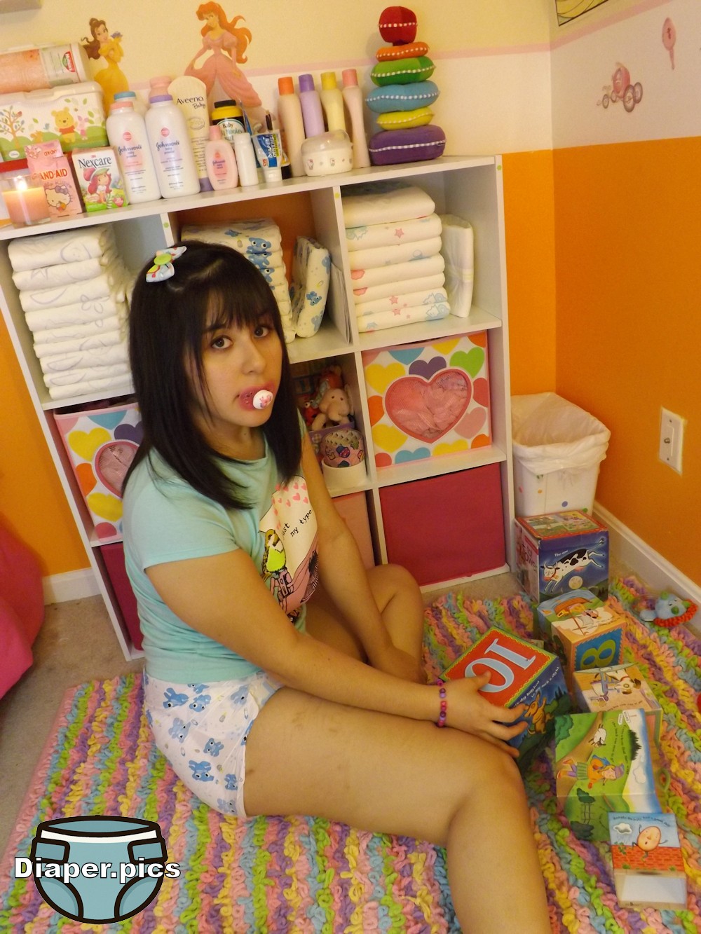 <p>Added Today: Ally playing with blocks.<br/><a target="_blank" rel="nofollow" href="https://diaper.pics">https://diaper.pics</a></p>