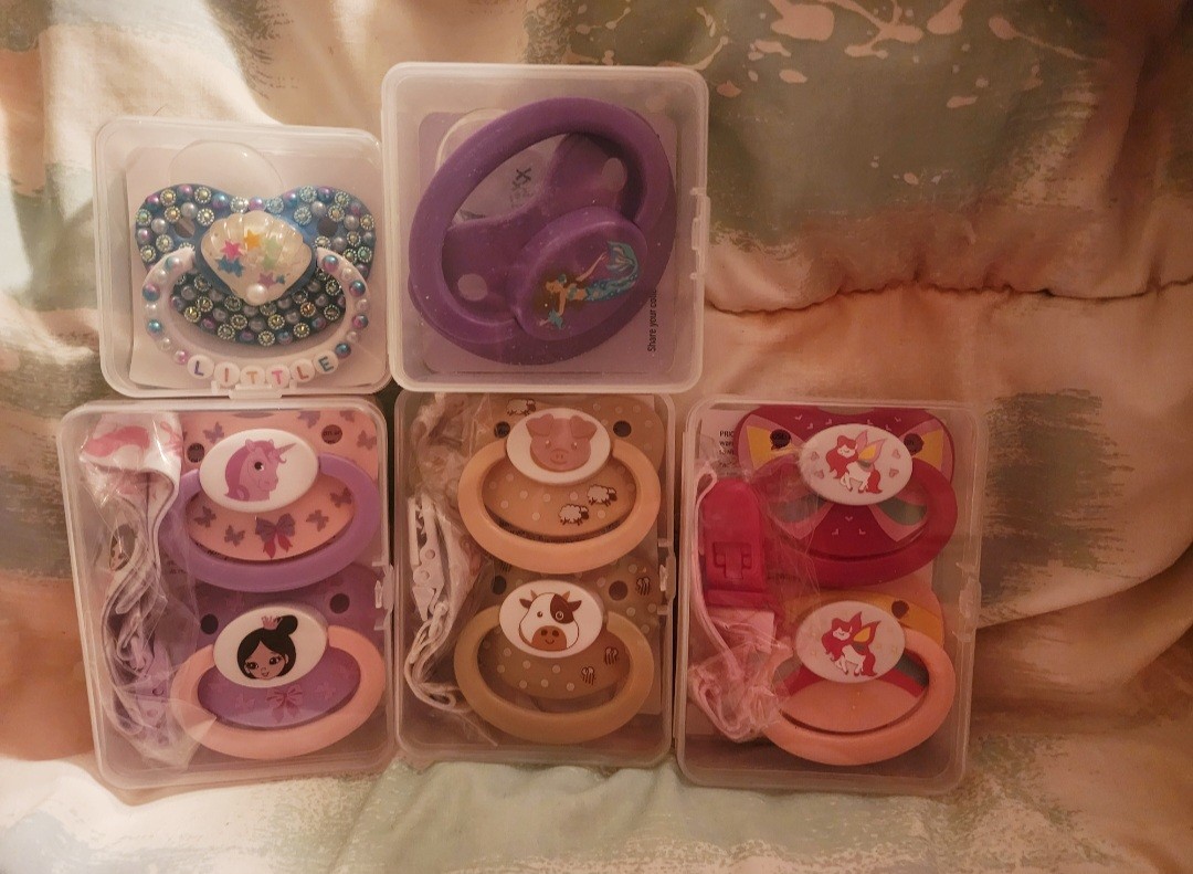 <p>Just a little shopping.. I have a Paci problem. I looooove them all. <3</p>